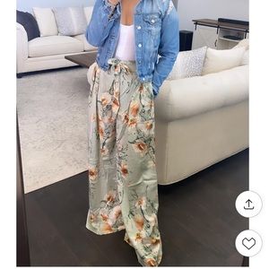 Floral wide leg pants with belt